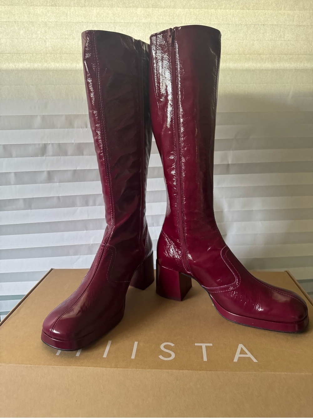 MIISTA Donna Prugna Mallory NWT- EU 40 - 9 - 9.5